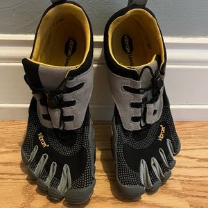 Vibram Five Finger Running Shoes